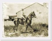Henri-Gaston Sandoz et son cheval Tison * 640 x 485 * (114KB)